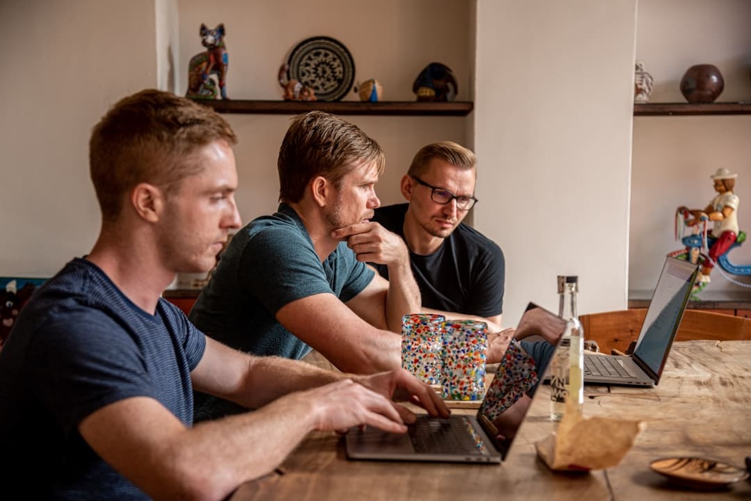 Photo by Parabol | The Agile Meeting Tool creativity - man in blue crew neck t-shirt sitting beside woman in black tank top